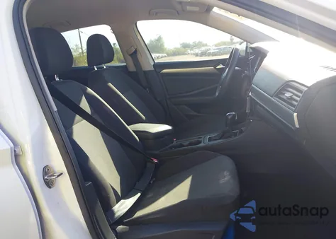 2019 Volkswagen Jetta 1.4T R-Line/1.4T S/1.4T Se from USA, damaged, VIN 3VWC57BU2KM082379